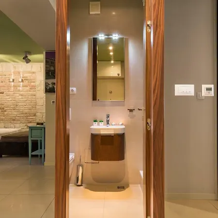 City And Beach Luxury Apartment Split